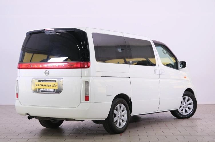 Nissan Elgrand 6 из 6