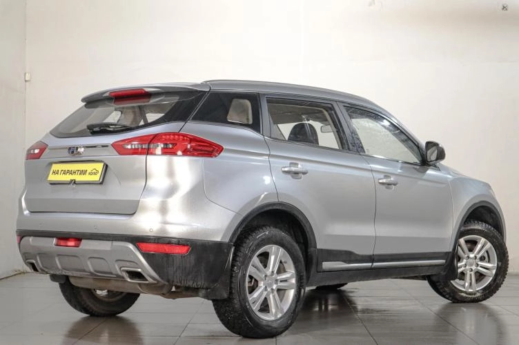 Geely Atlas 6 из 6