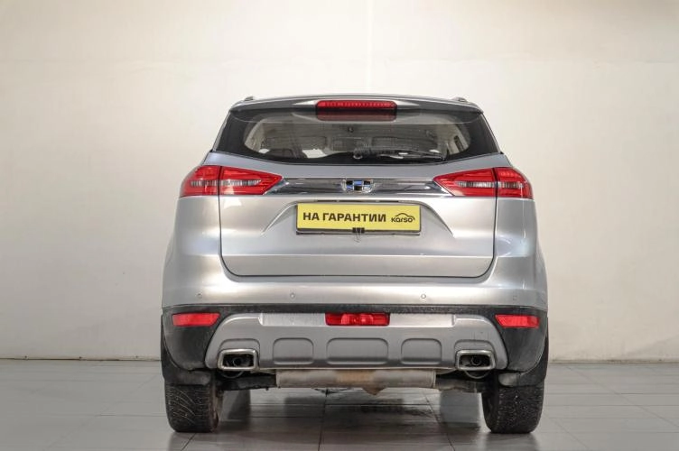 Geely Atlas 5 из 6