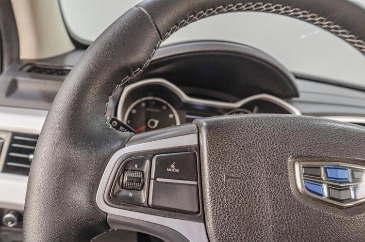 Geely Atlas 10 из 17