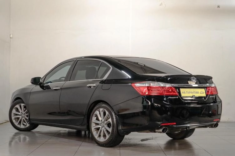 Honda Accord 4 из 6