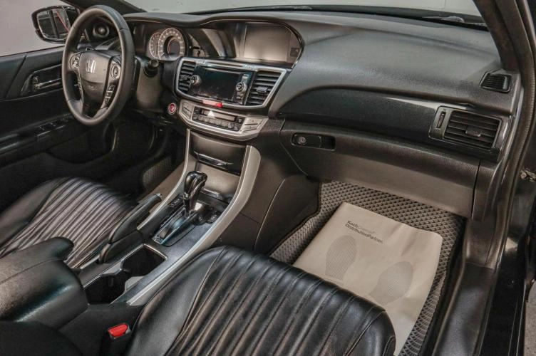 Honda Accord 15 из 16