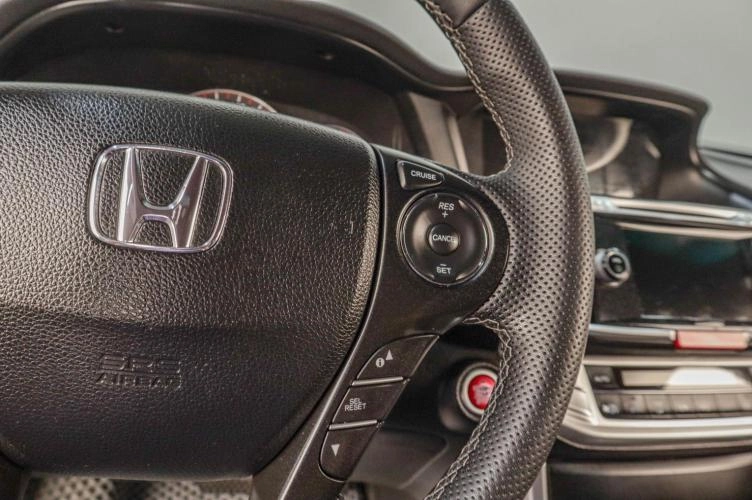 Honda Accord 11 из 16