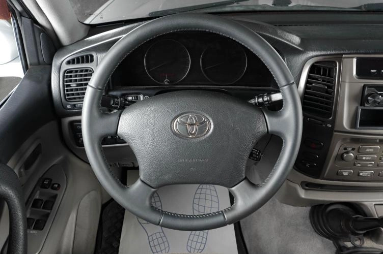 Toyota Land Cruiser 13 из 17