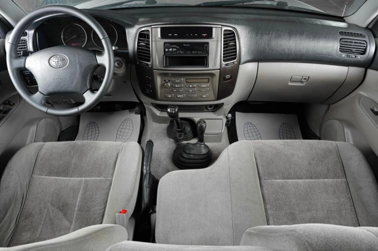 Toyota Land Cruiser 12 из 17