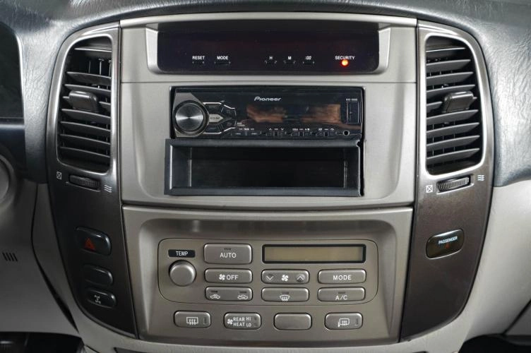 Toyota Land Cruiser 14 из 17