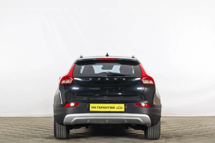 Volvo V40 5 из 6