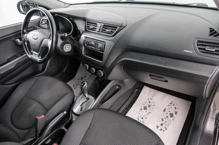 KIA Rio 12 из 23