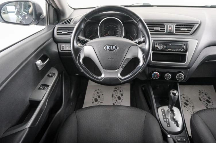 KIA Rio 14 из 23