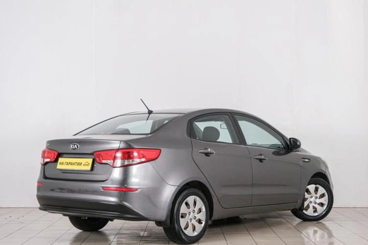 KIA Rio 6 из 6