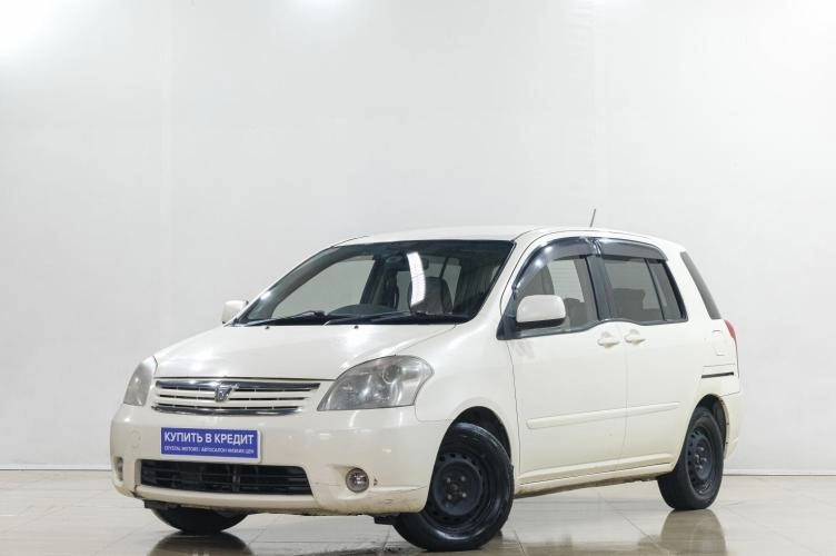 Toyota Raum 3 из 6