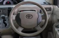 Toyota Raum 14 из 23
