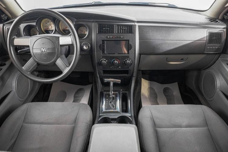 Dodge Magnum 9 из 23