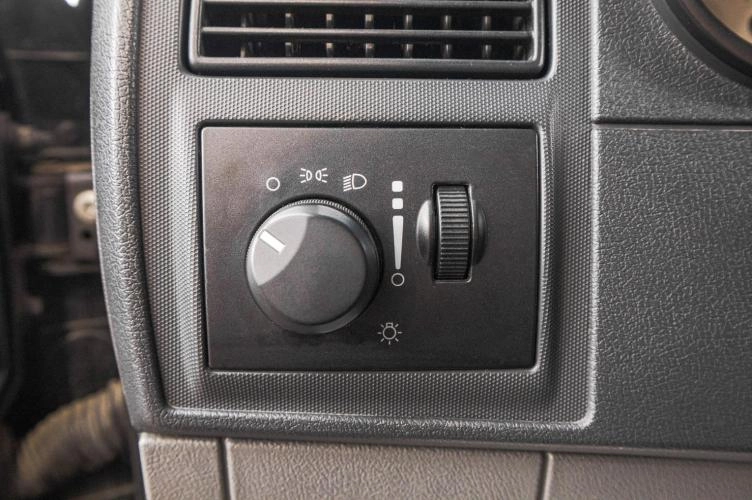 Dodge Magnum 13 из 23