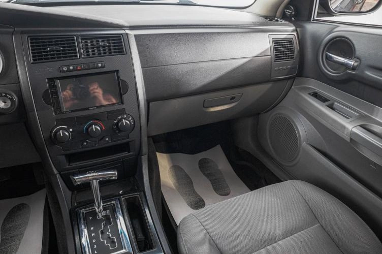 Dodge Magnum 19 из 23