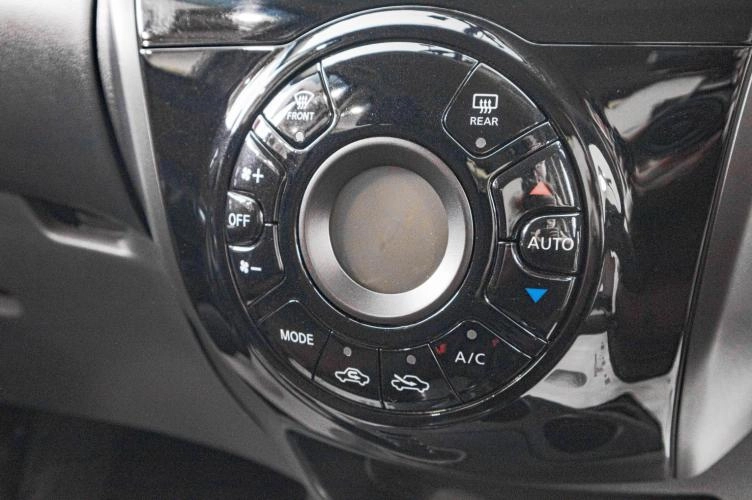 Nissan Note 18 из 25