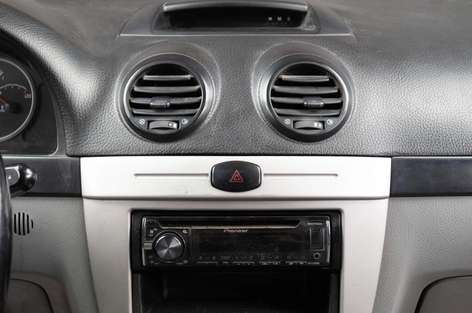 Chevrolet Lacetti 10 из 17