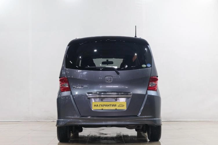 Honda Freed 5 из 6