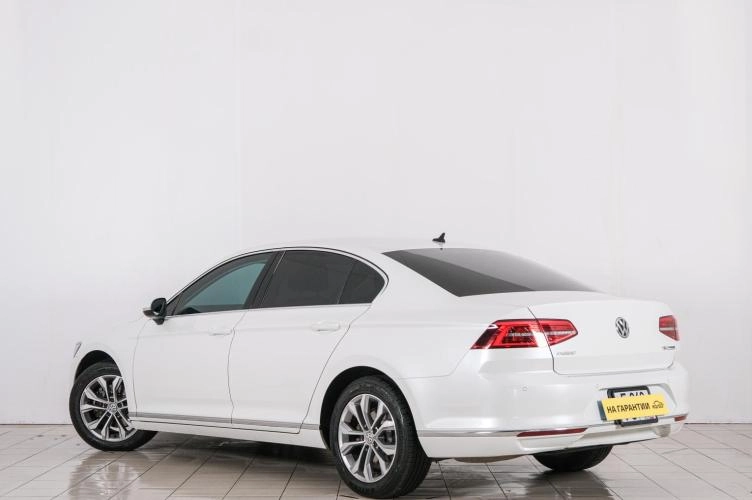 Volkswagen Passat 4 из 6
