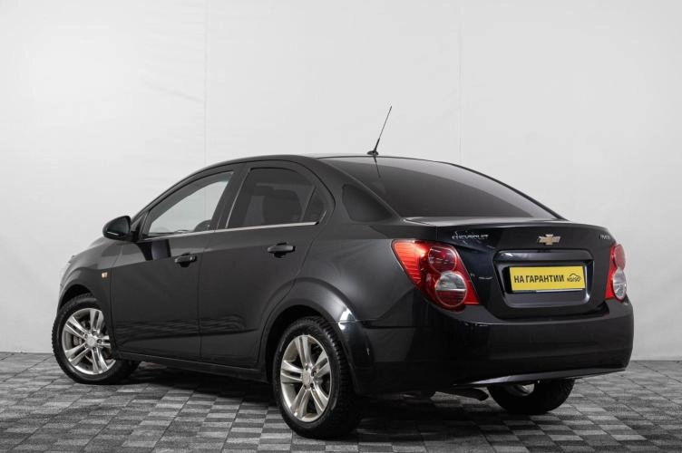 Chevrolet Aveo 4 из 6