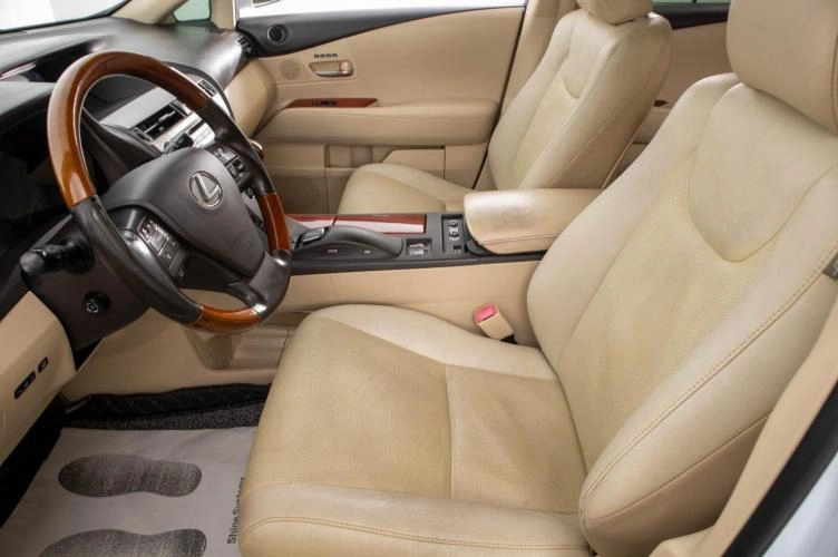 Lexus RX 10 из 32