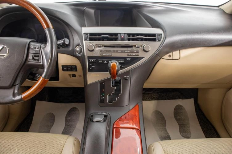 Lexus RX 20 из 32
