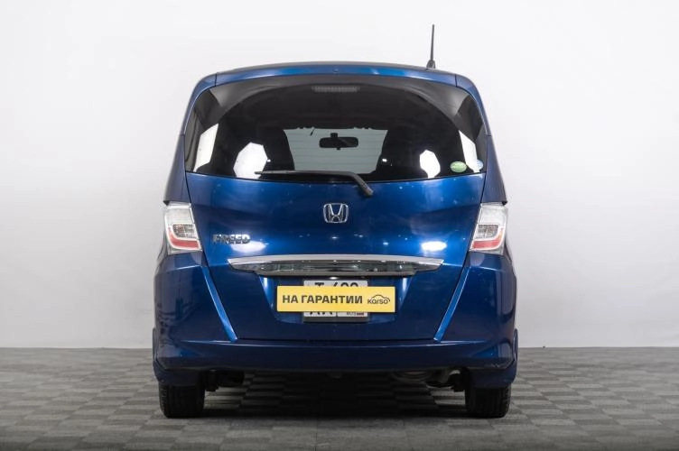 Honda Freed 4 из 6