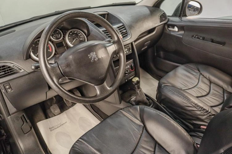 Peugeot 207 7 из 13