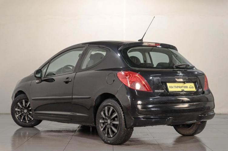 Peugeot 207 4 из 6