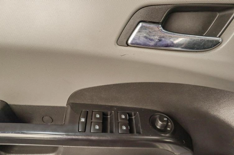Chevrolet Aveo 8 из 17