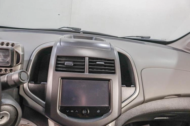 Chevrolet Aveo 13 из 17