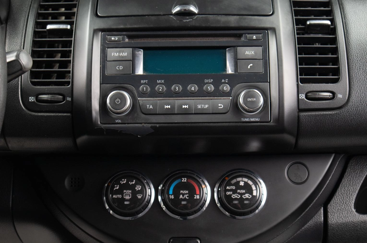 Nissan Note 11 из 17