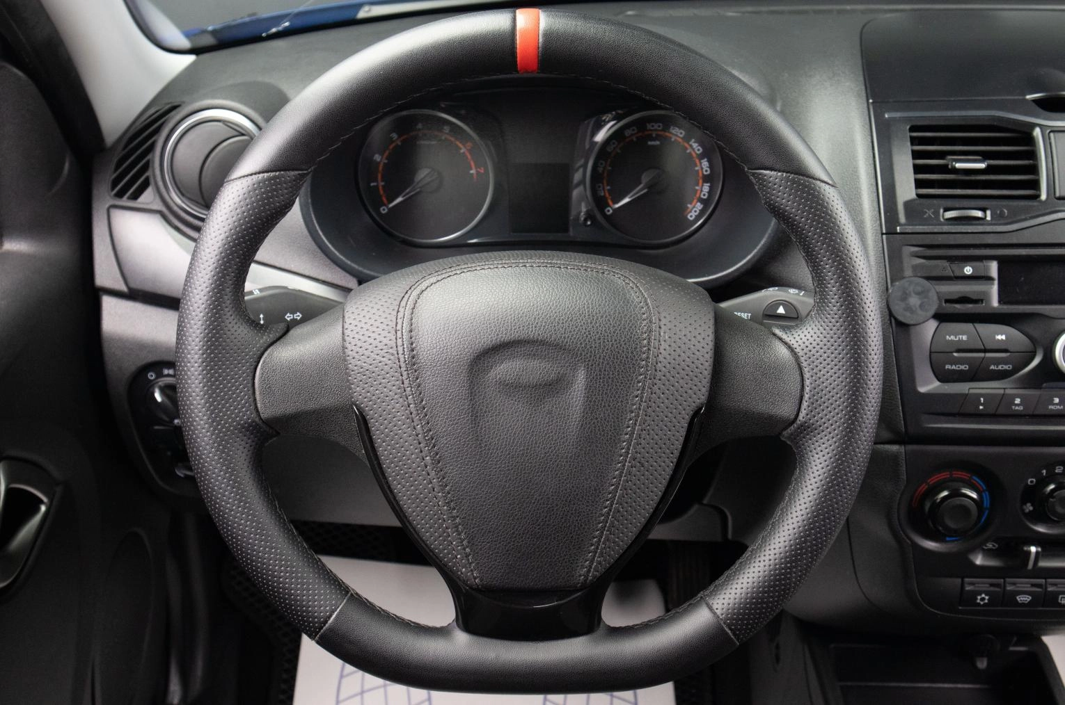 ВАЗ (LADA) Granta 9 из 17