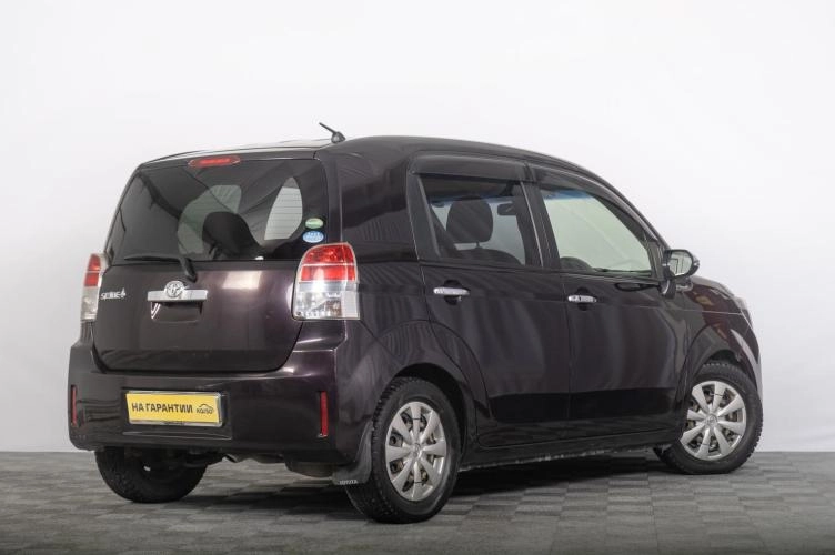 Toyota Spade 6 из 6