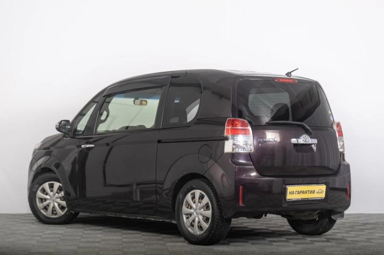 Toyota Spade 5 из 6
