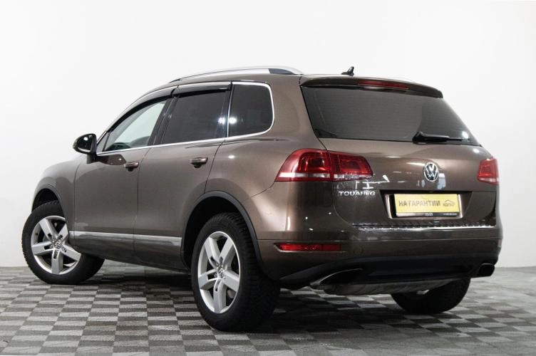 Volkswagen Touareg 6 из 6