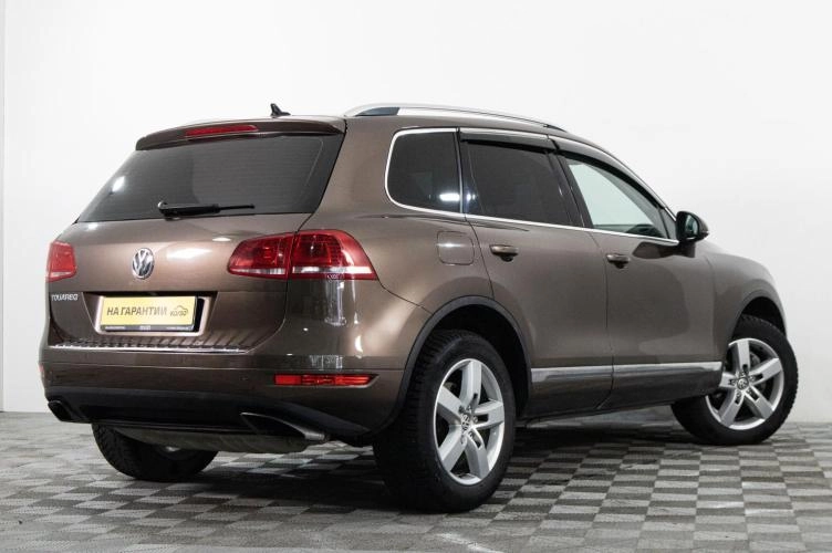 Volkswagen Touareg 4 из 6