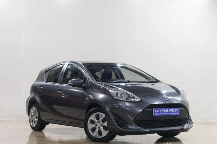 Toyota Aqua 1 из 6