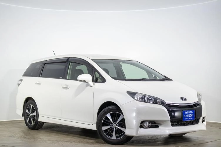 Toyota Wish 1 из 6