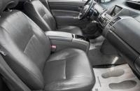 Toyota Prius 19 из 23