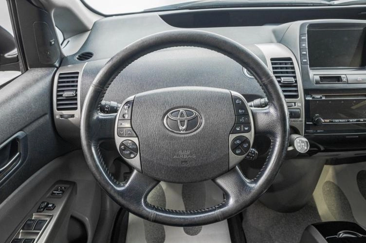 Toyota Prius 12 из 23