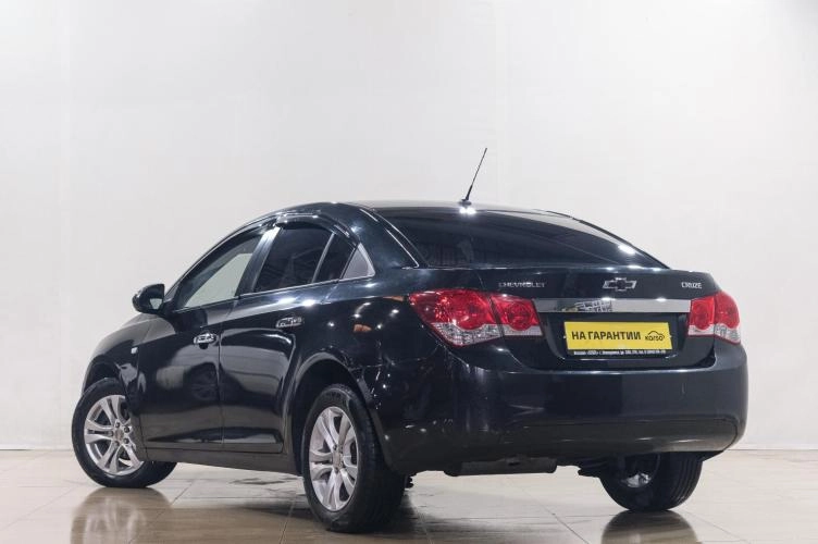 Chevrolet Cruze 4 из 6