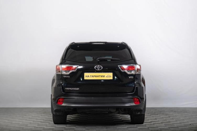 Toyota Highlander 4 из 6
