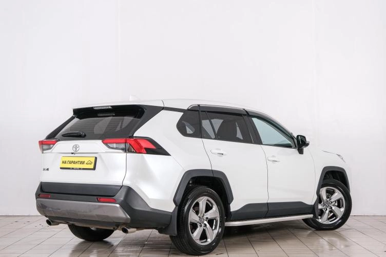 Toyota RAV4 6 из 6