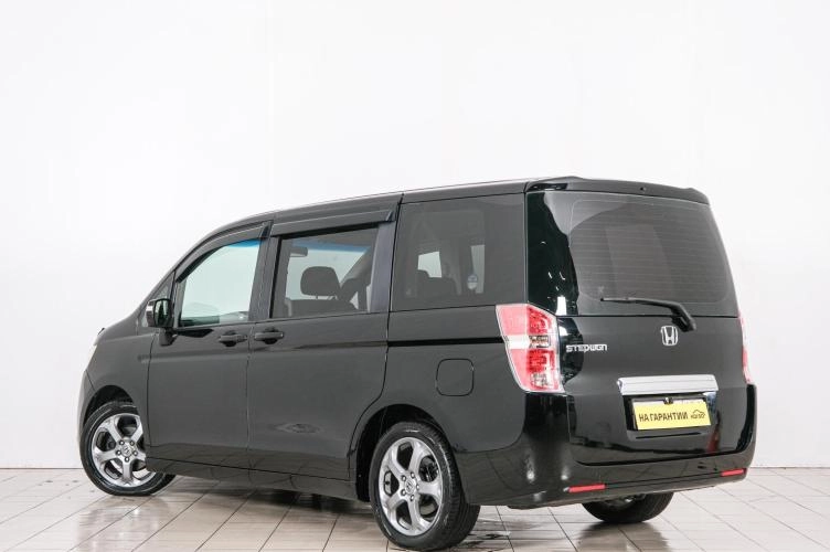 Honda Stepwgn 4 из 6