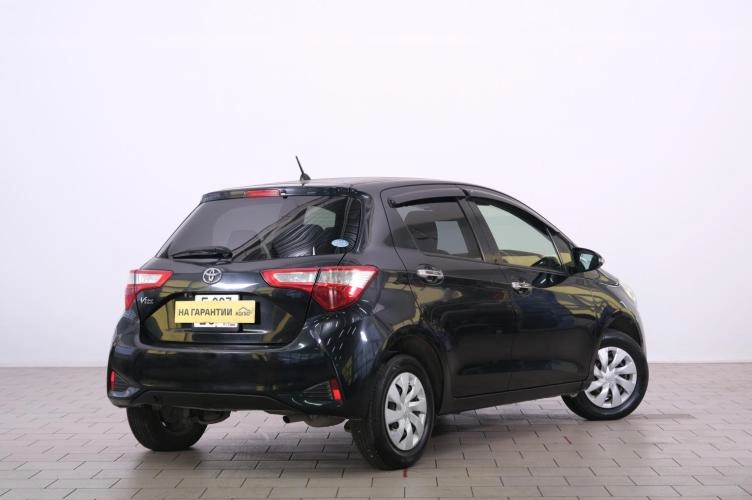 Toyota Vitz 6 из 6