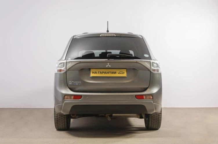 Mitsubishi Outlander 5 из 6