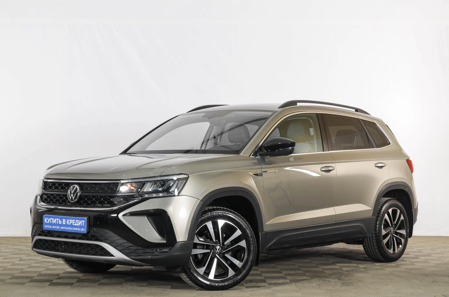 Volkswagen Taos 3 из 19