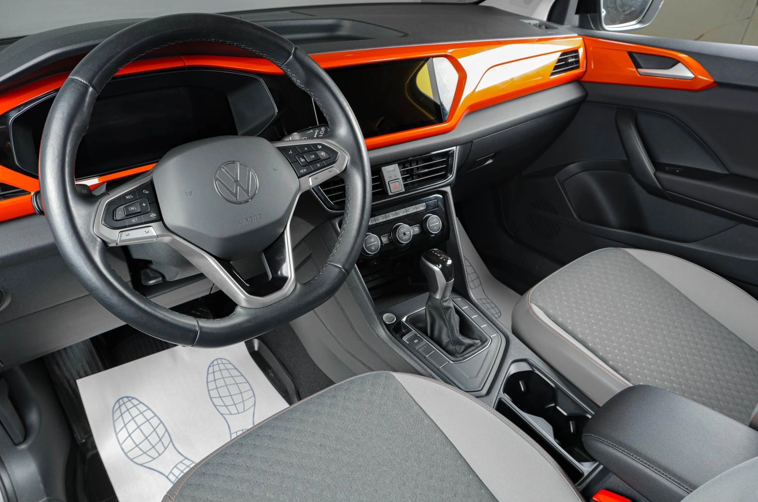 Volkswagen Taos 7 из 19