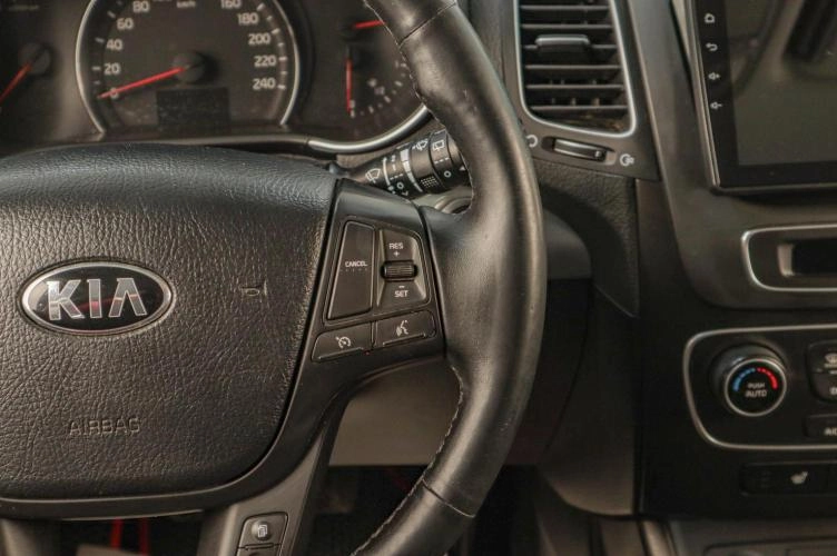KIA Sorento 12 из 19
